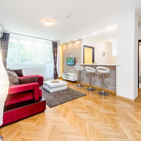 Apartments King Milan, City Center Belgrado Esterno foto