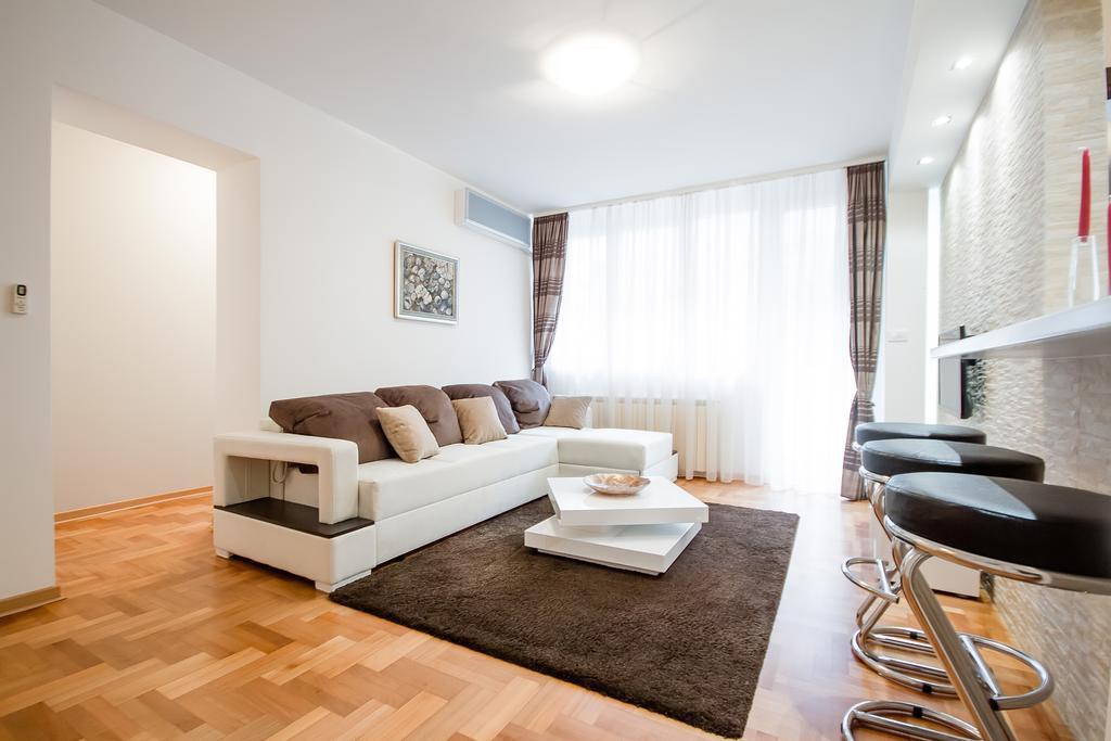 Apartments King Milan, City Center Belgrado Camera foto
