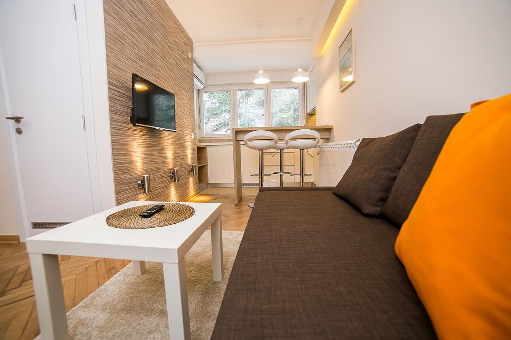 Apartments King Milan, City Center Belgrado Esterno foto