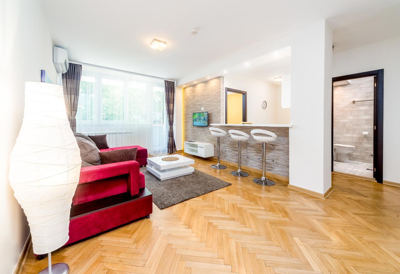 Apartments King Milan, City Center Belgrado Esterno foto