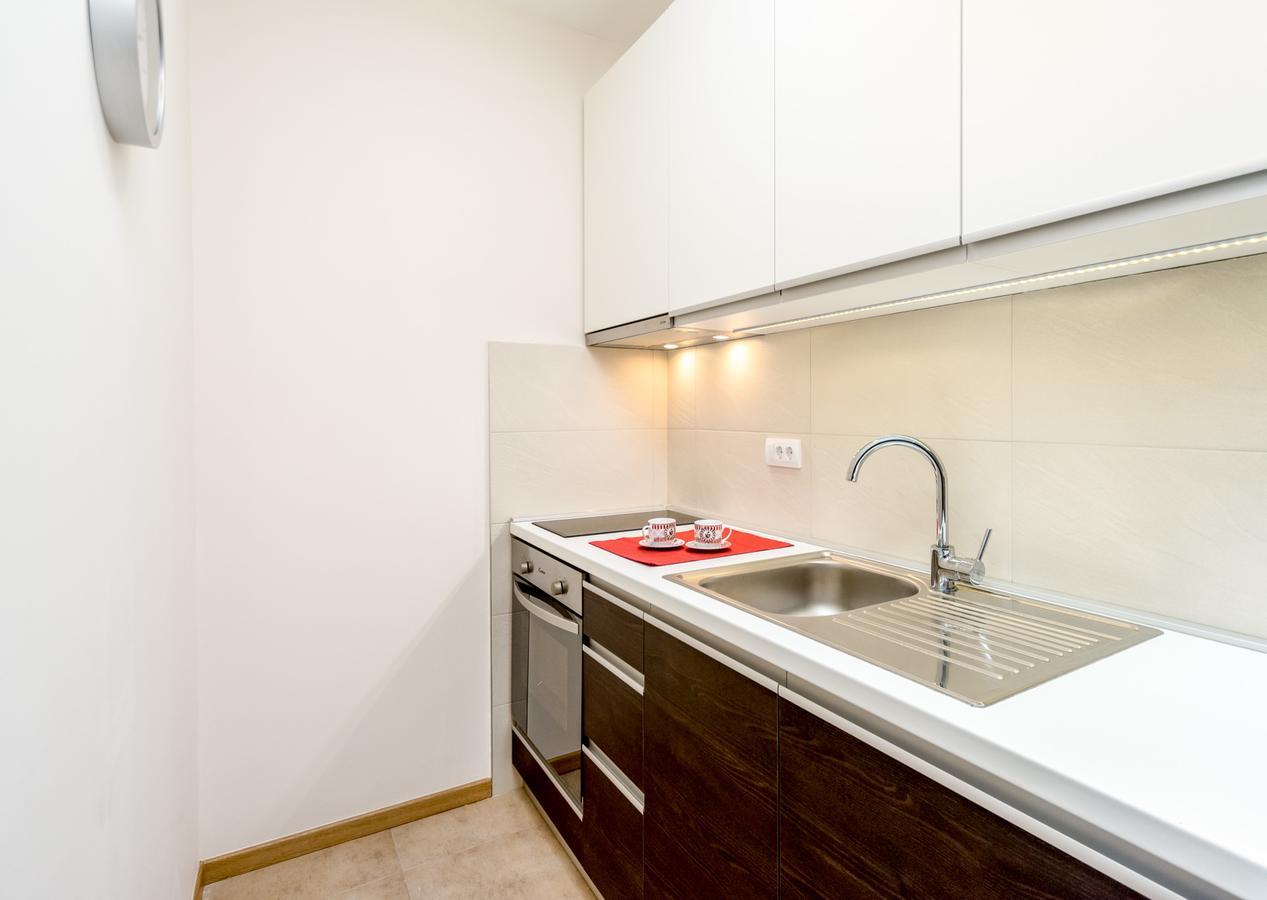 Apartments King Milan, City Center Belgrado Esterno foto
