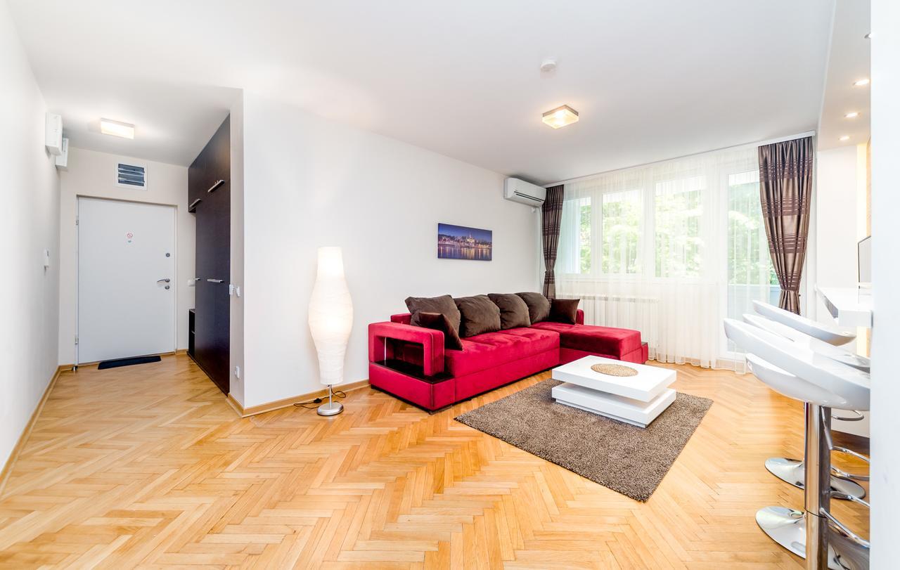 Apartments King Milan, City Center Belgrado Esterno foto